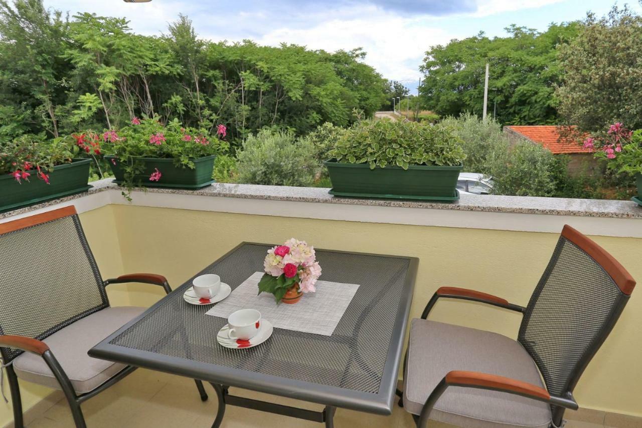 Apartments Romansa Zaton  Extérieur photo