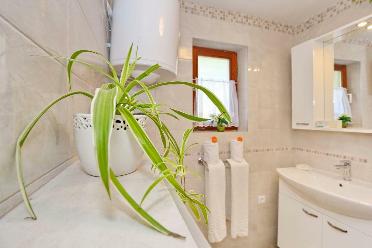 Apartments Romansa Zaton  Extérieur photo