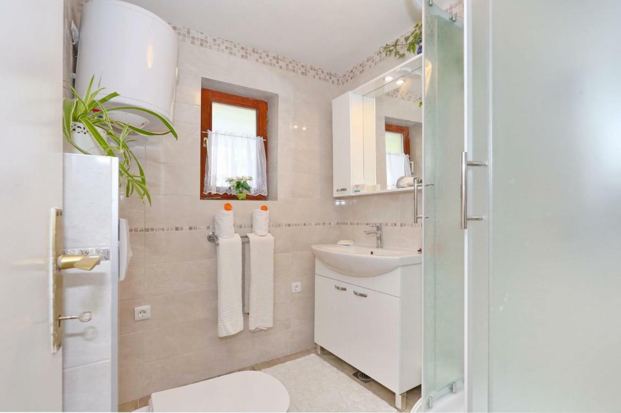Apartments Romansa Zaton  Extérieur photo